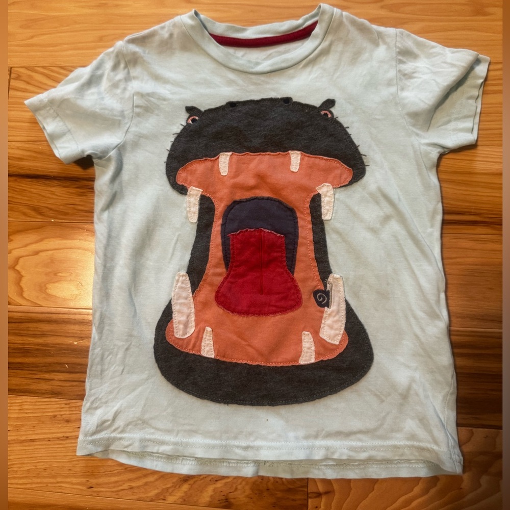 MB 4/5y Hippopotamus appliqué